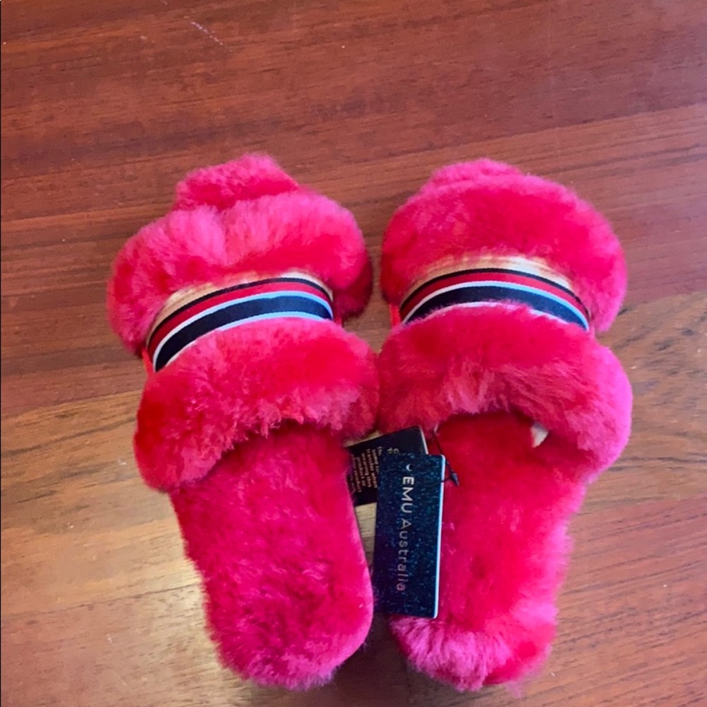 EMU Australia slippers